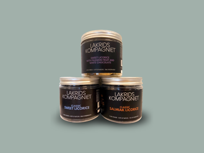 Lakridskompagniet - 1 stk Classis Salmiak Licorice + 1 stk. Sweet Licorice with passion fruit and white chocolate + 1 stk. Classic Sweet Licorice (1)